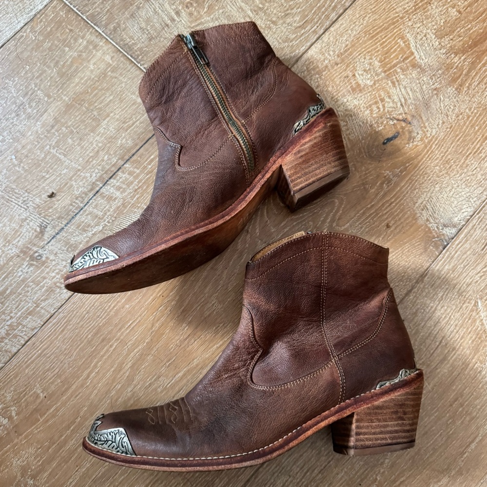Spell Brown Almost Famous Ankle Western Boots